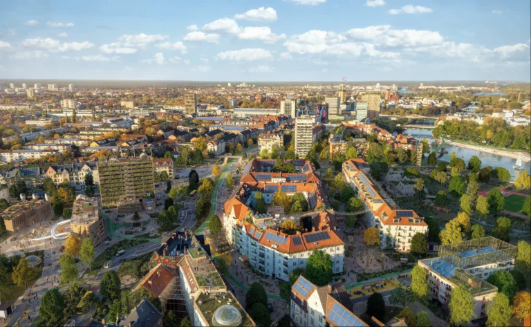 Zukunftsvision von Berlin-Spandau 2045 – nachhaltige Stadtentwicklung mit begrünten Gebäuden, verkehrsberuhigten Straßen, urbanen Parks und innovativer Mobilität entlang der Havel.